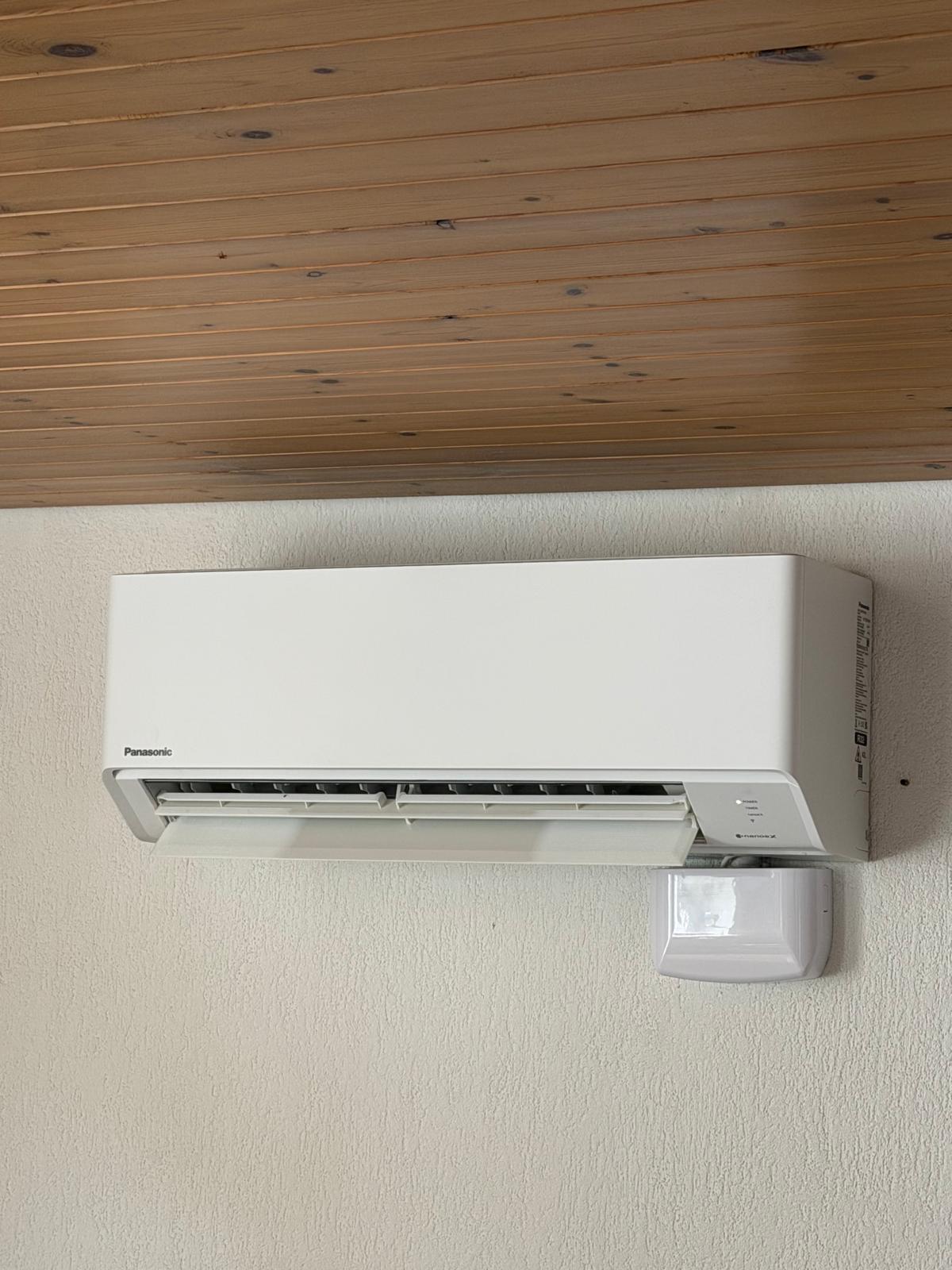 Panasonic Klimagerät in einem Wohnraum